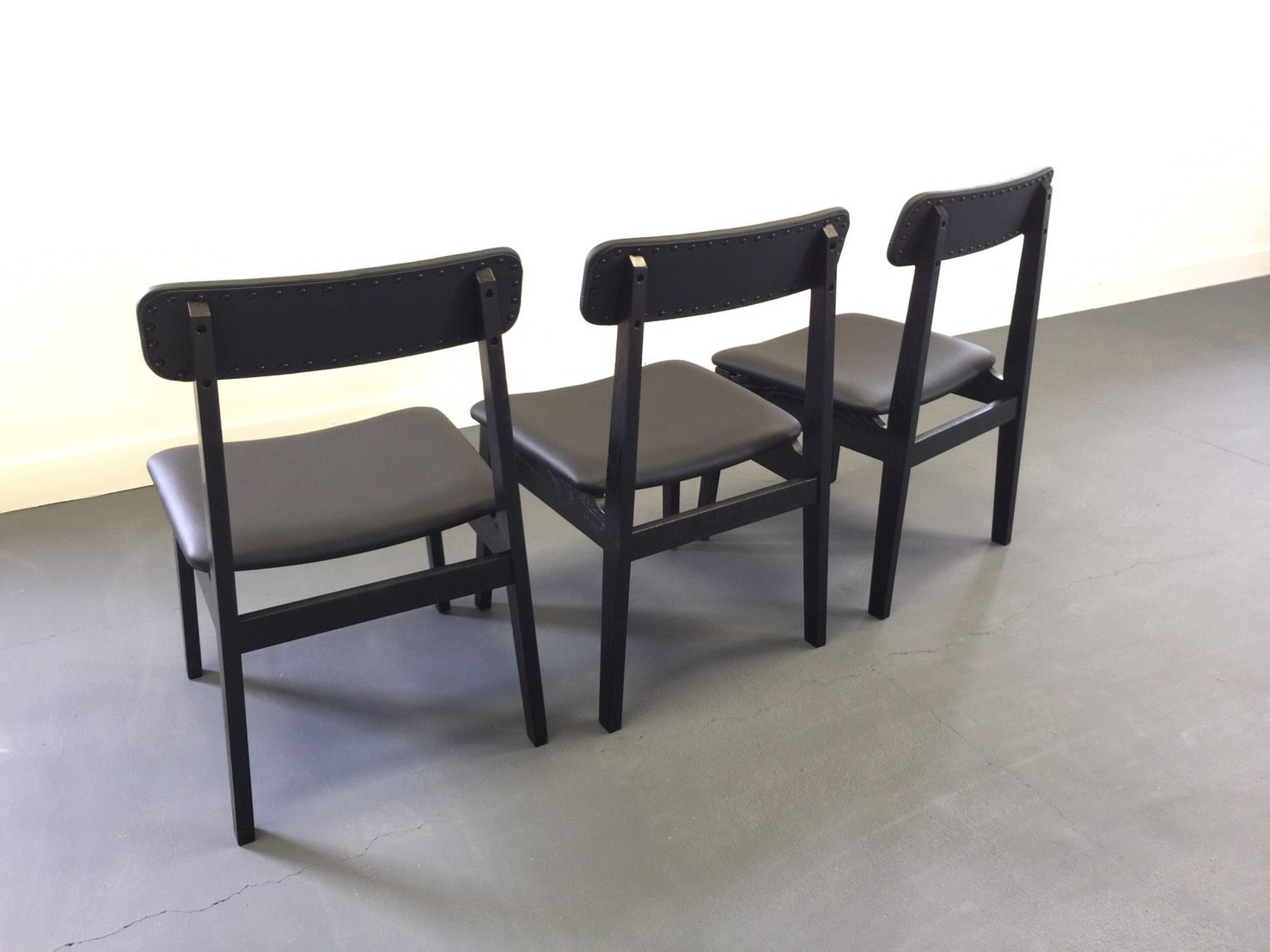 ダイニングチェア完成品