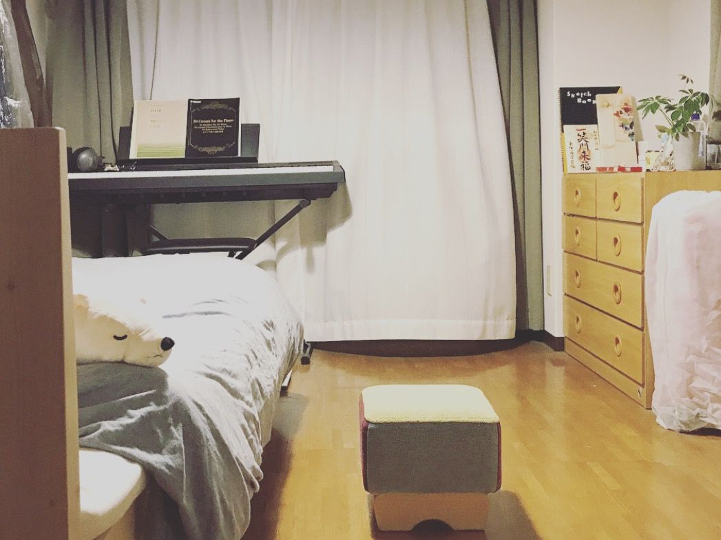 テーブルのない女子部屋