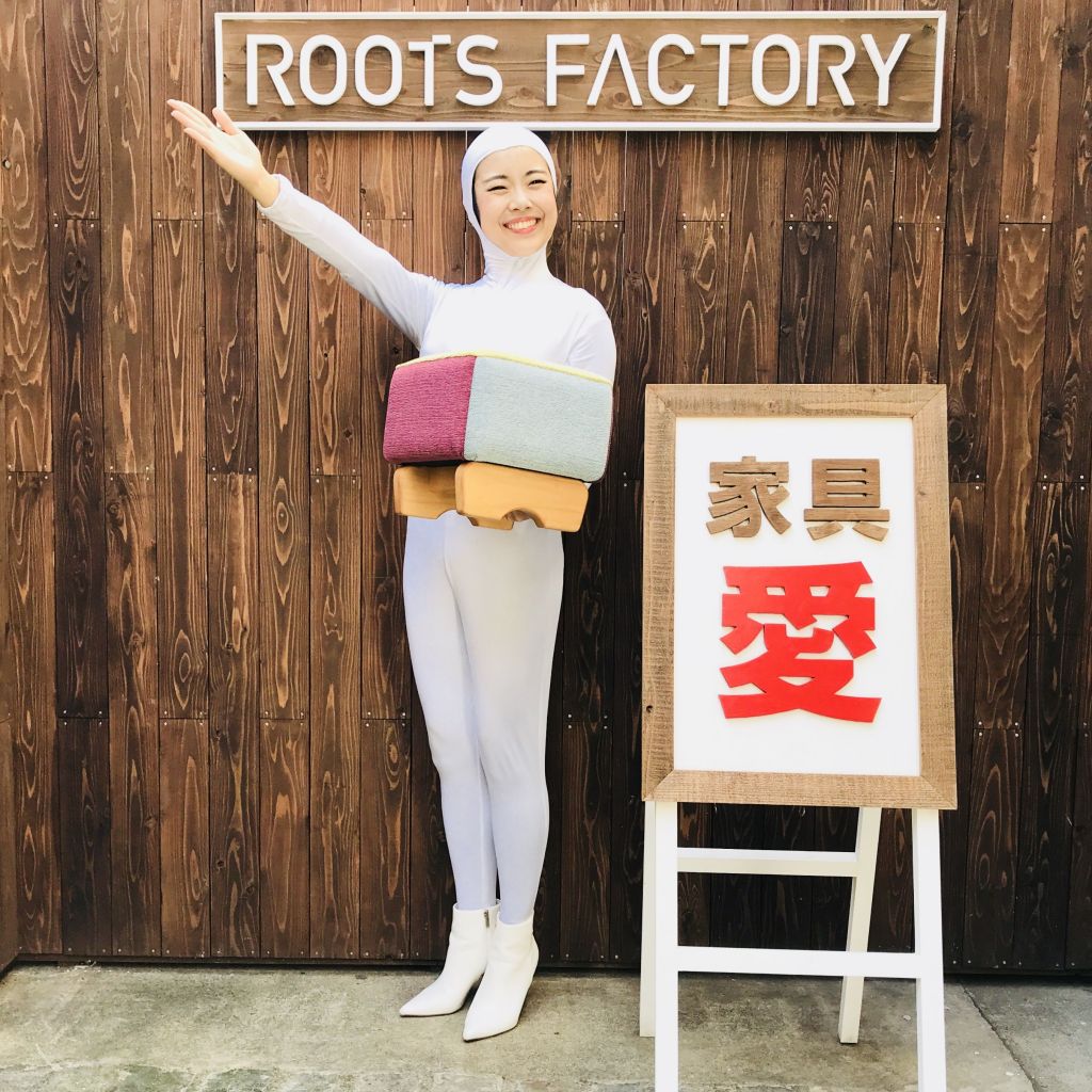 モンペスツール案内人白タイツユリマタタ