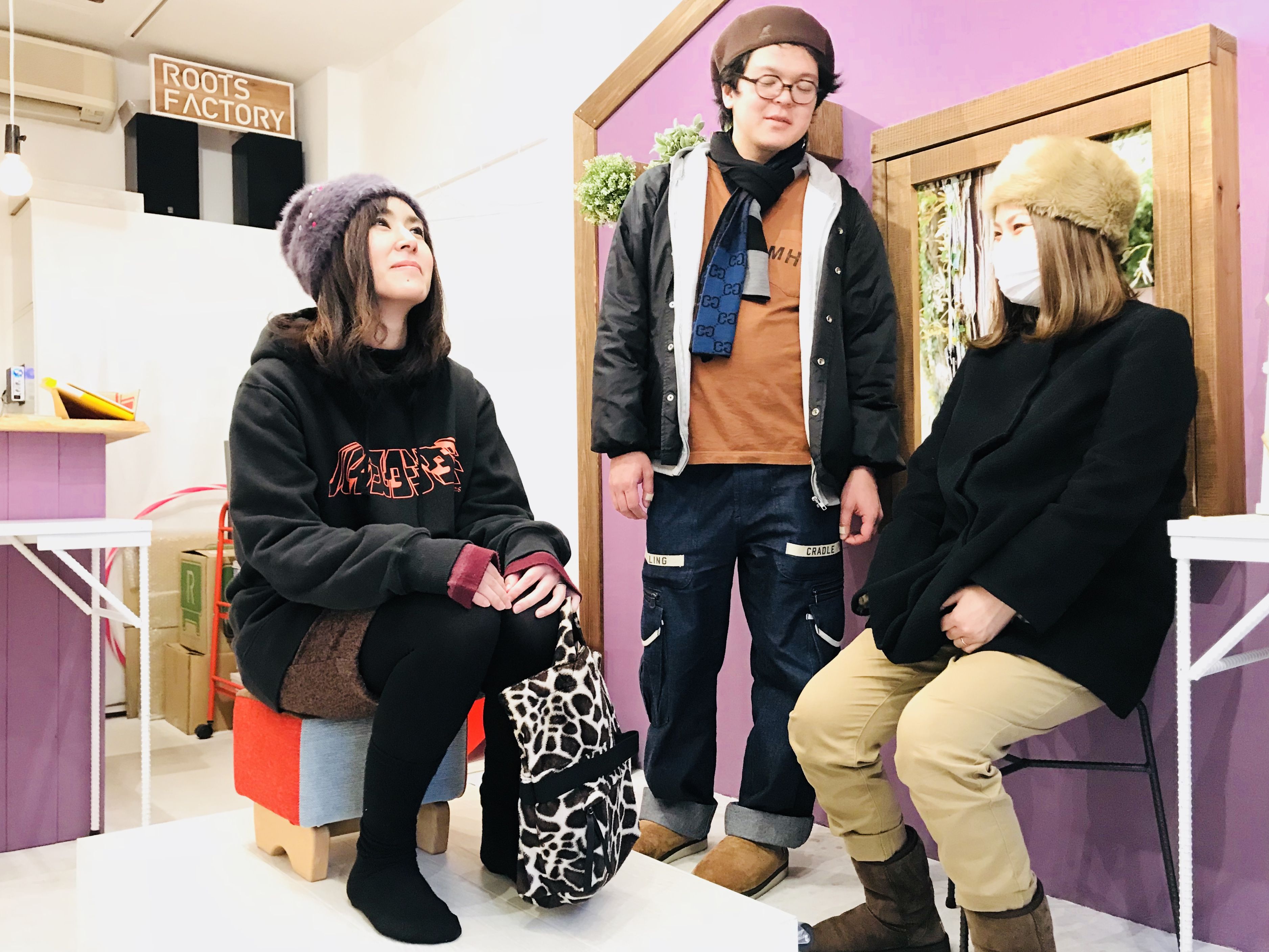 結婚お祝いに選ばれたモンペスツール