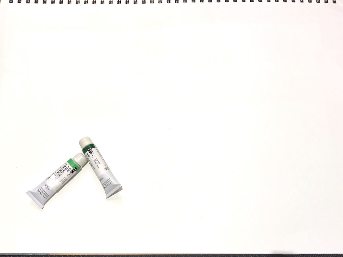 画用紙と絵の具