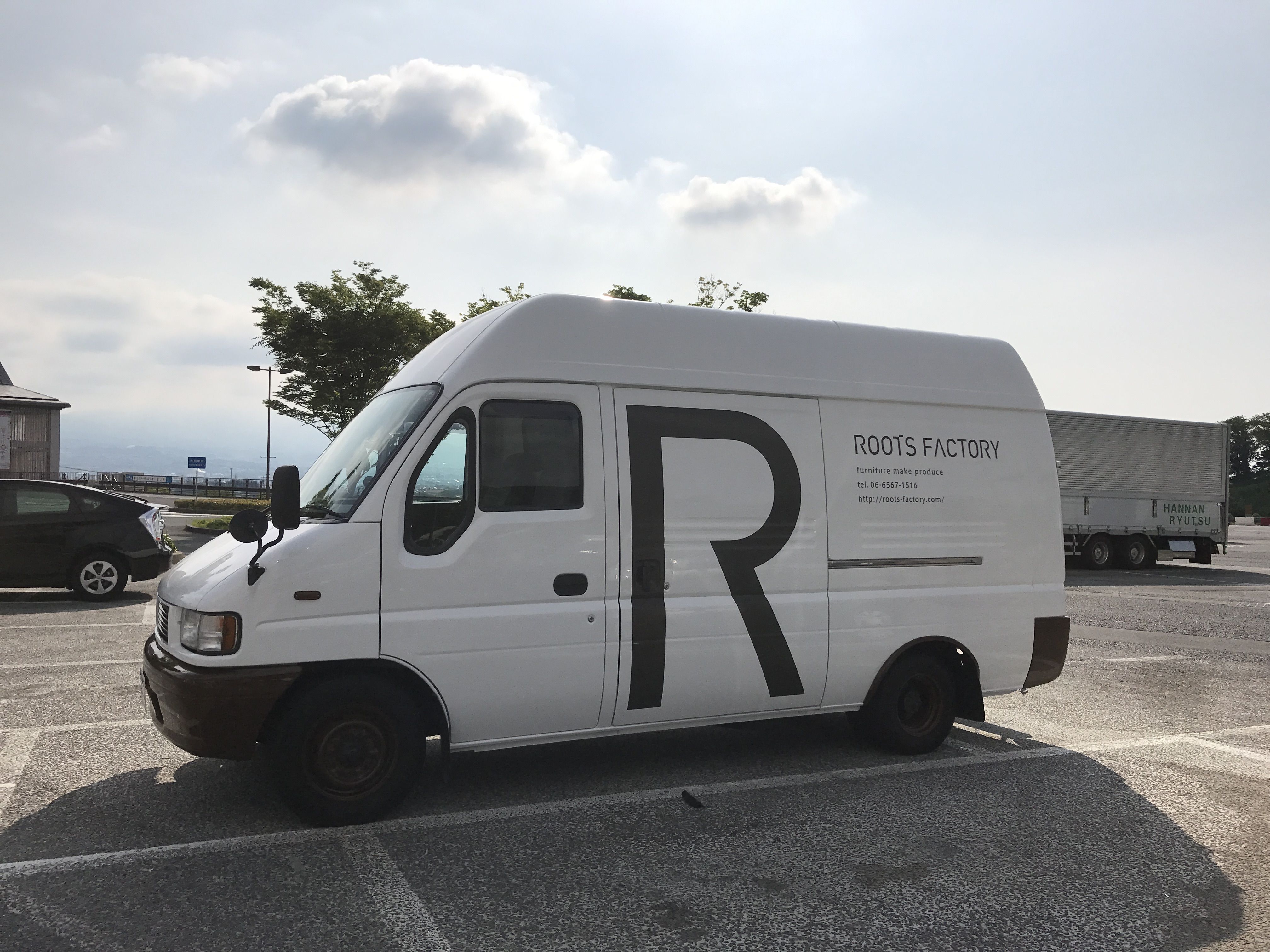 ROOTS FACTORY CAR(ISUZUエルフUT)