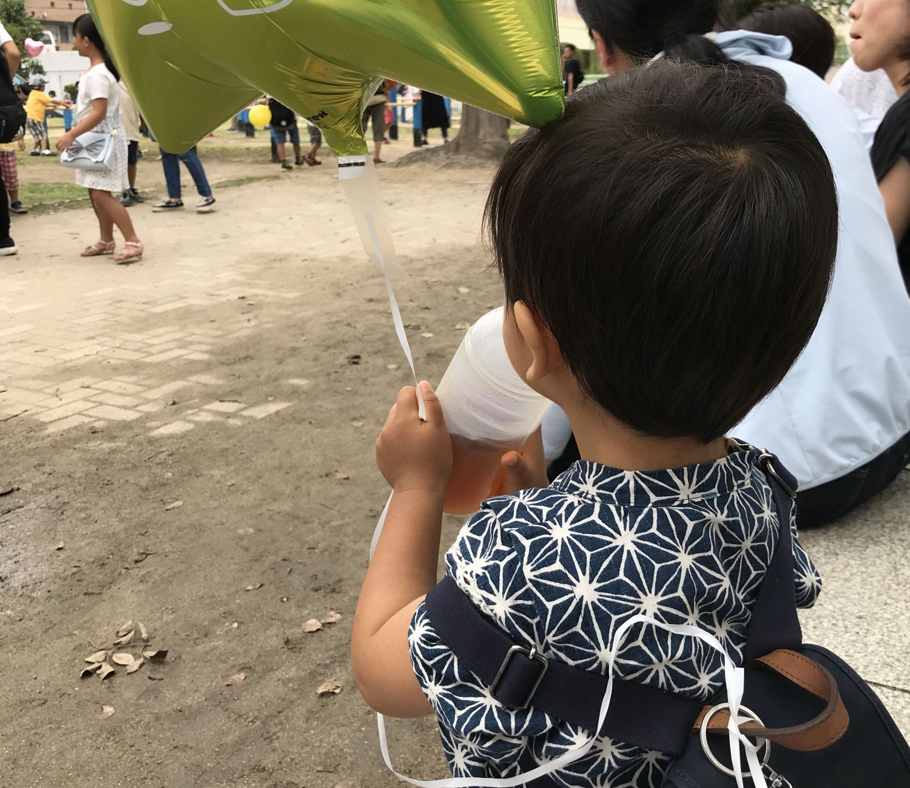 まつり大好きな２歳児、秋祭りを楽しむの巻。～金魚さんとの出会い～のイメージ