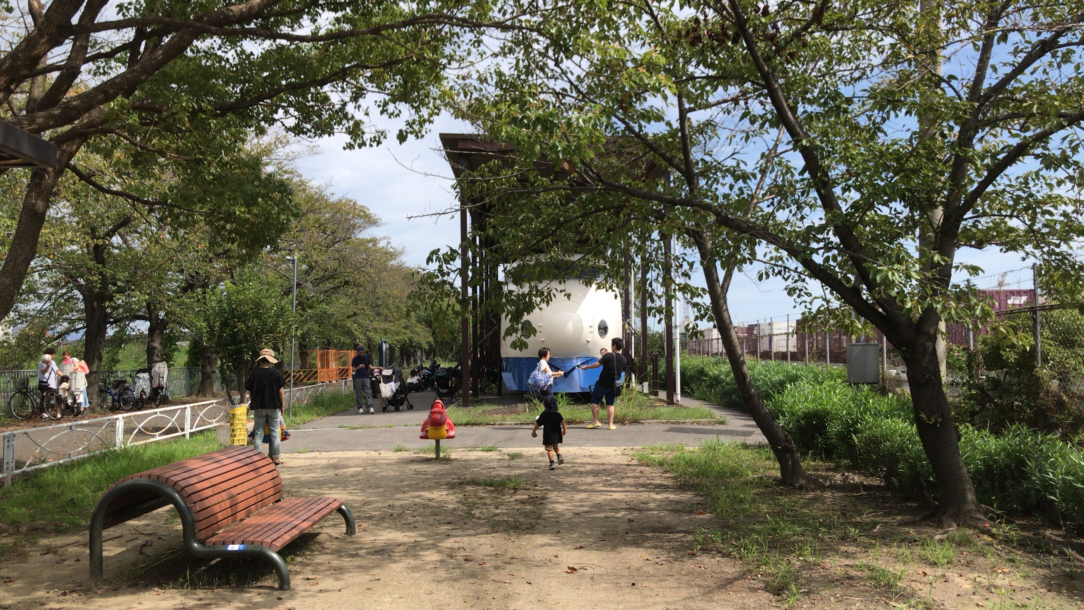 ０系新幹線に乗れる！鳥飼車両基地横の新幹線公園がかなりアツイ！のイメージ