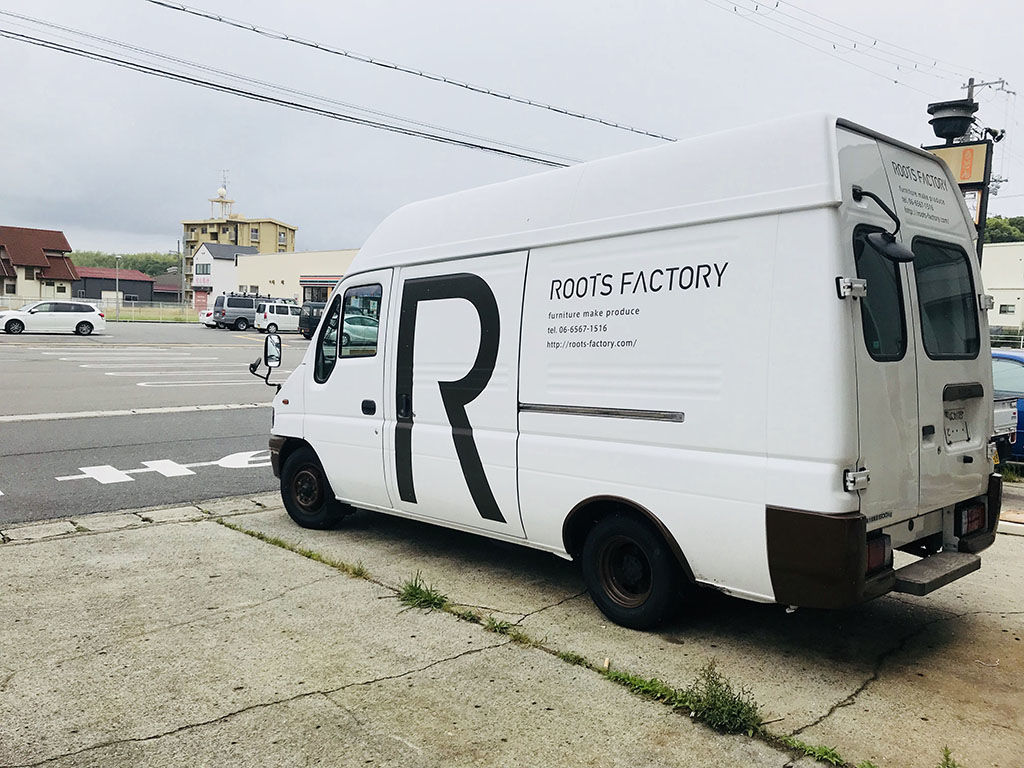 家具を淡路島工房に無事運び込み完了