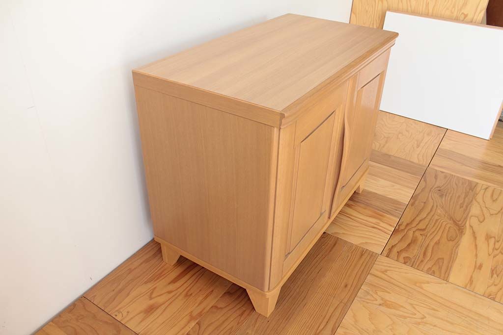 和タンスからリメイクした脚付きキャビネット