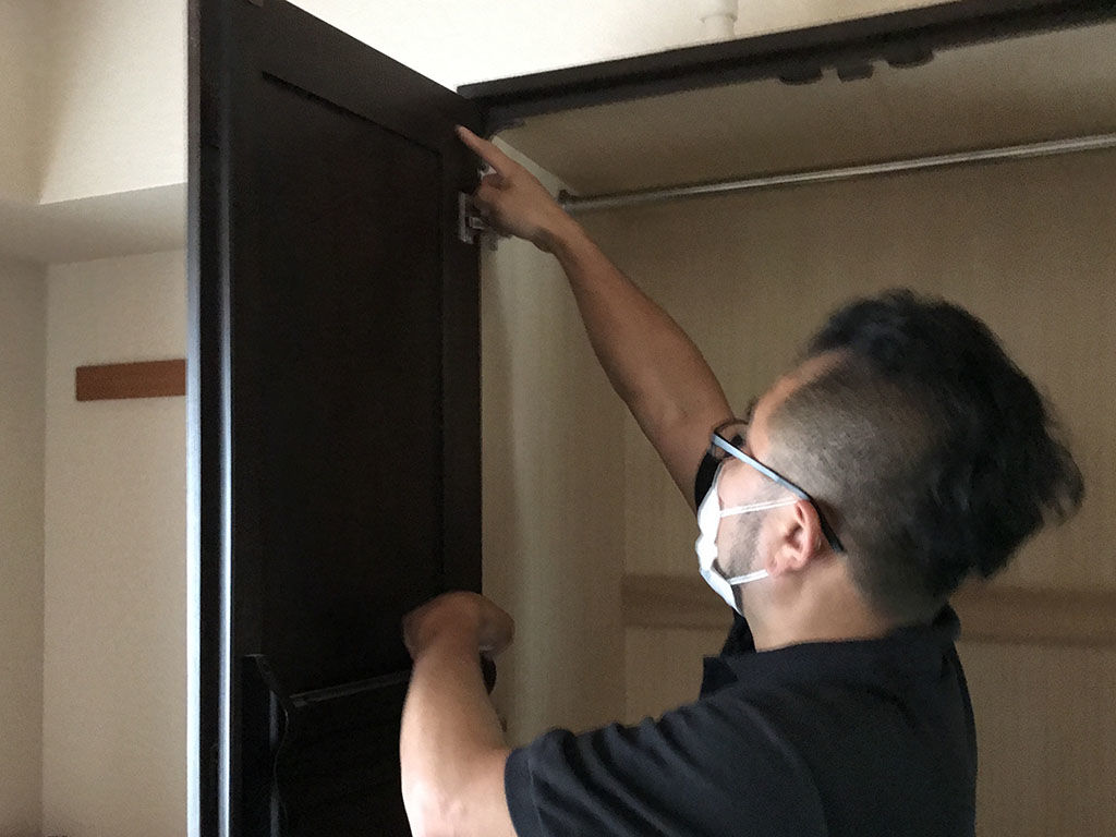 リメイクさせていただく家具のお引き取りの様子