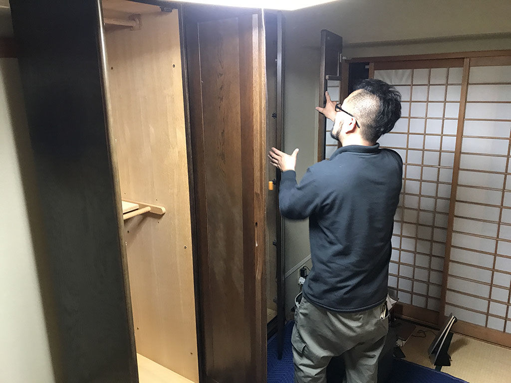 婚礼タンスの鏡扉を移植