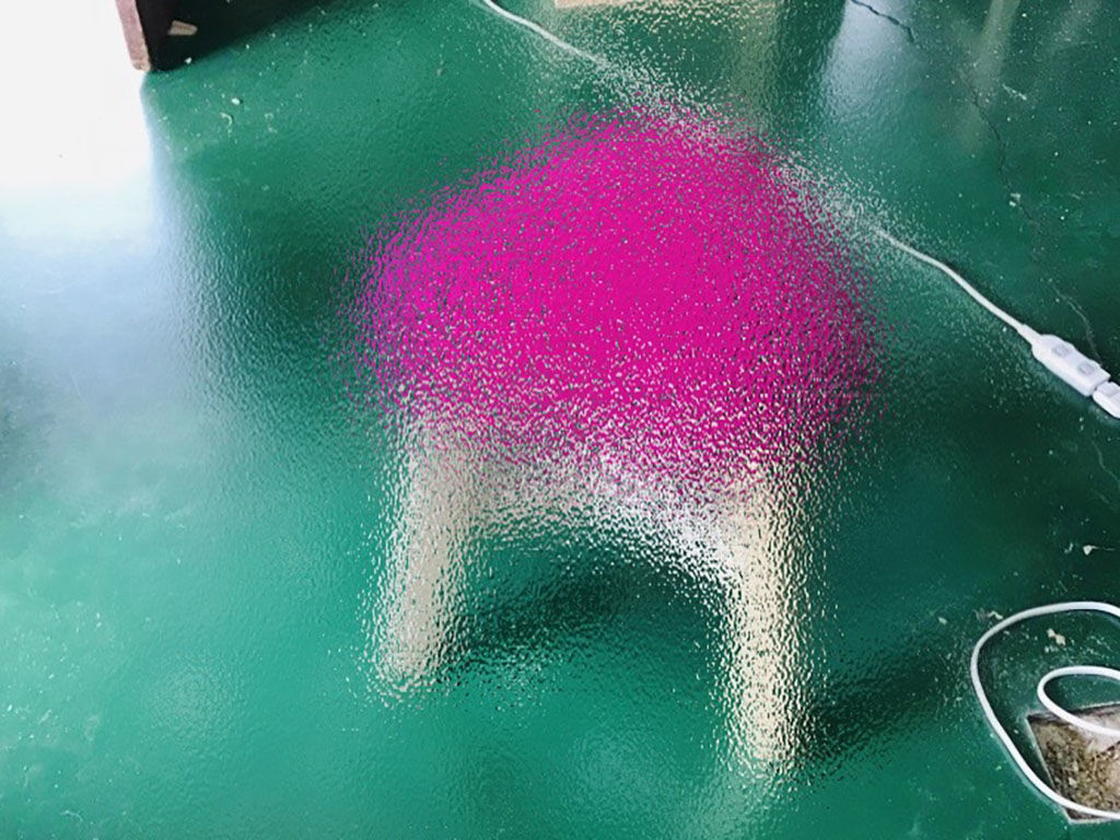以前送られてきた試作スツールの写真