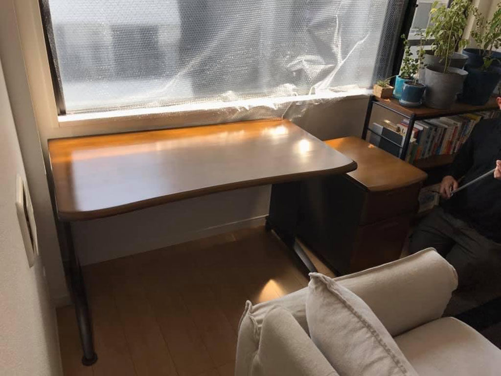 大きくてお部屋に置くと圧迫感が出てしまうとご相談いただいたデスク