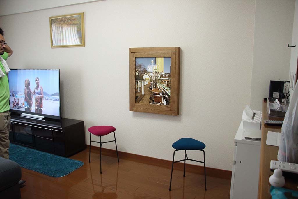 額縁がテーブルに！壁面収納ダイニングテーブルオーダーメイド事例：M080