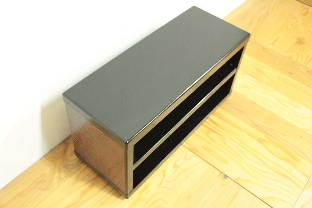 婚礼家具鎌倉彫クローゼット扉をテレビボードへリメイク ブラックエナメル仕上げ