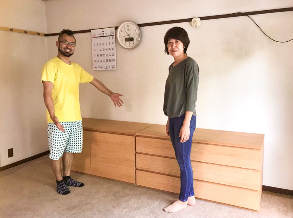 リメイクしたリビングボードを納品させていただいた時の写真
