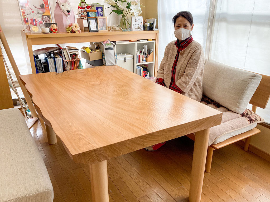 リメイクしたダイニングテーブルの納品
