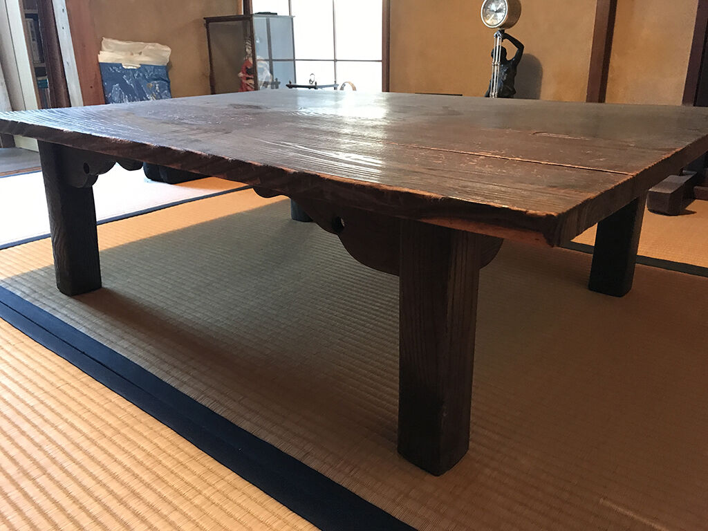 お客様のお父様が気に入ってご購入されたという思い出の座卓