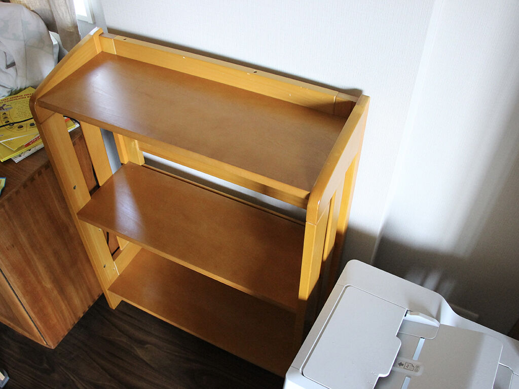 ご希望いただいた設置場所に綺麗に収まったリメイク本棚