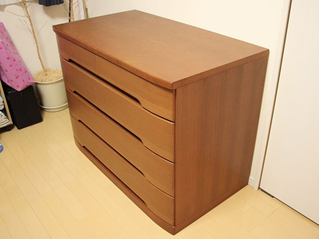 中段を単体で使えるようにリメイクした和タンスをお客様宅に納品