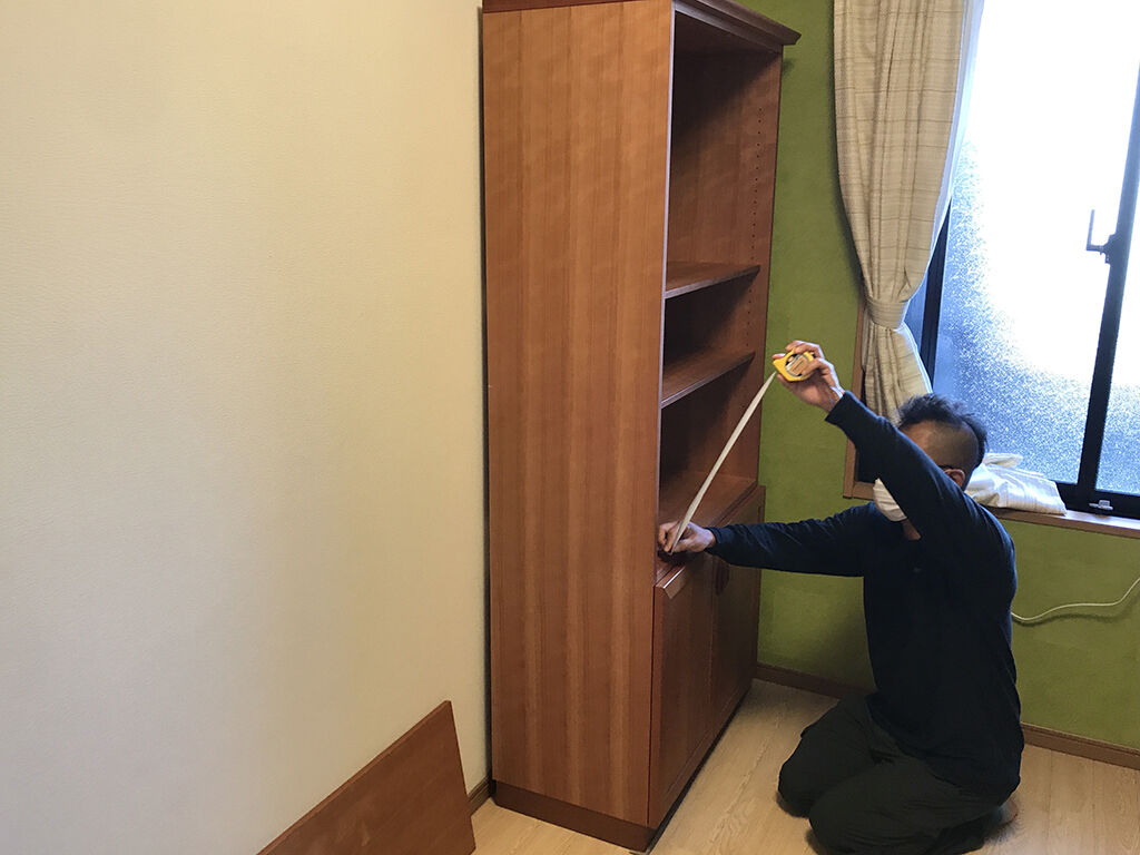 家具の仕様を確認しお客様のご予算やご希望をお伺いしながらリメイクのご相談