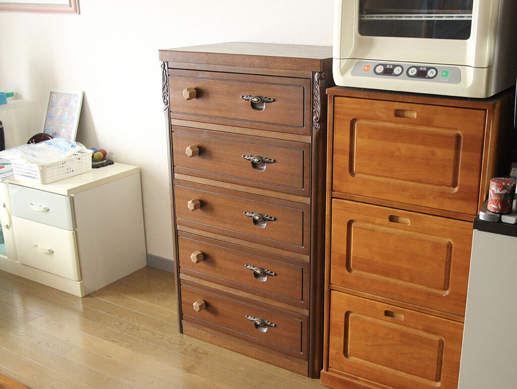 お客様のお家に納品させていただいた整理タンスをリメイクしたチェスト