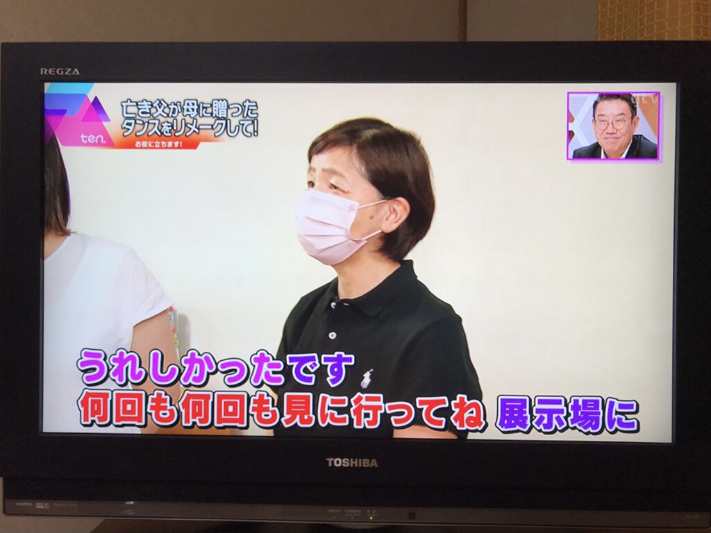 婚礼タンスを選びに行った時のことをお話しされるお母様