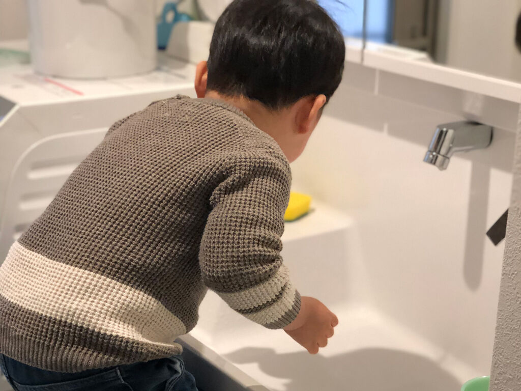 子ども手洗い