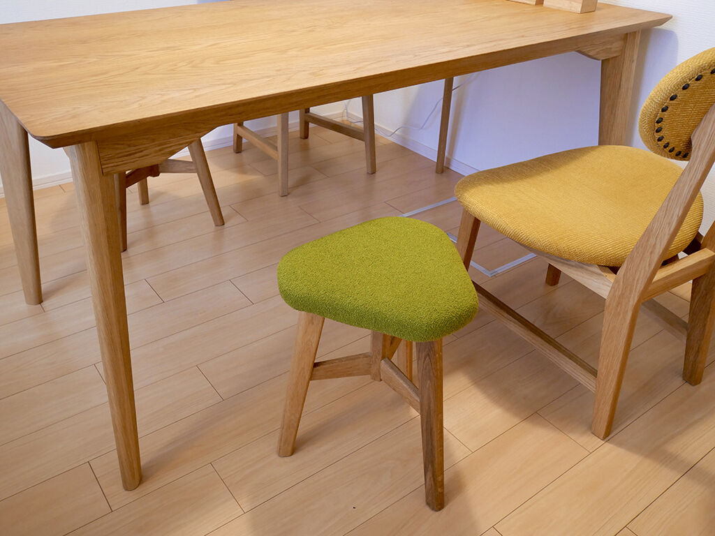 ダイニングで使用している『DELTA STOOL（デルタスツール）』