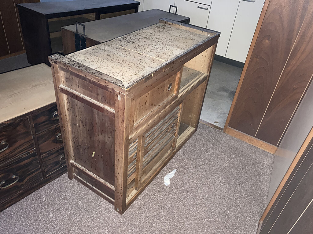 売却されるお家の家具の搬出