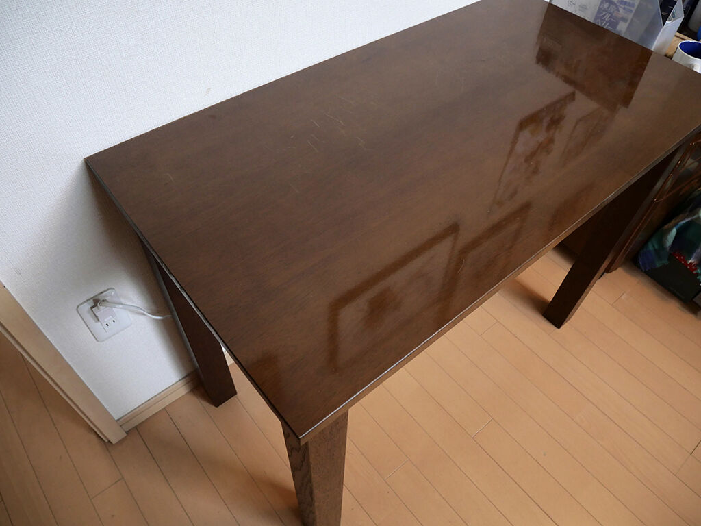 長年の思い出が詰まった学習机をコンパクトにリメイク