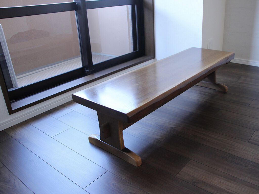 旦那様の釣り道具置きとなる予定のベンチ