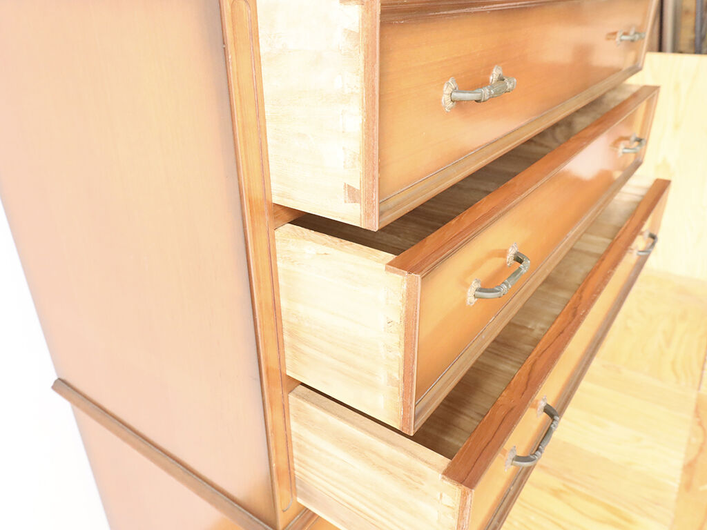 開け閉めの具合が悪くなっていた整理タンスの引き出し