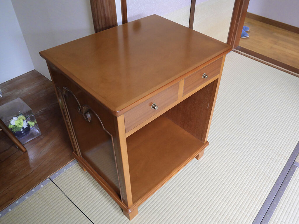 和室に納品させていただいた婚礼タンスからリメイクしたお手元供養台