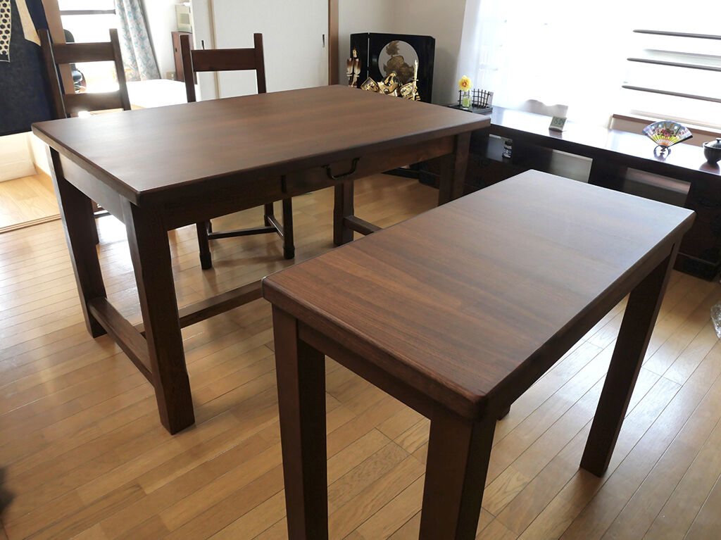 お客様宅に納品したダイニングテーブルとミニテーブル