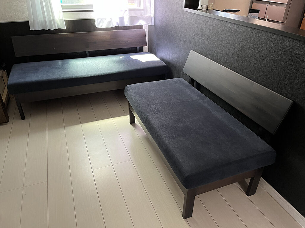 お客様宅にリメイクしたベンチの納品