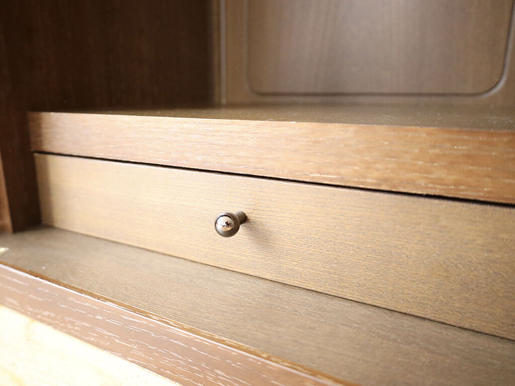 和タンス内部の引き出しのつまみ活かしてリメイク