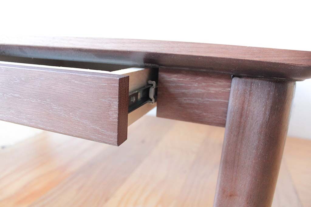 開け閉めもスムーズなスライドレール付き