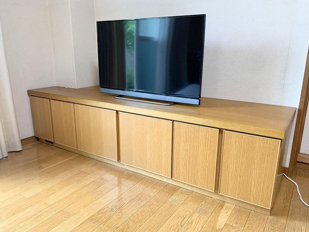 納品時テレビもセットしたテレビ台