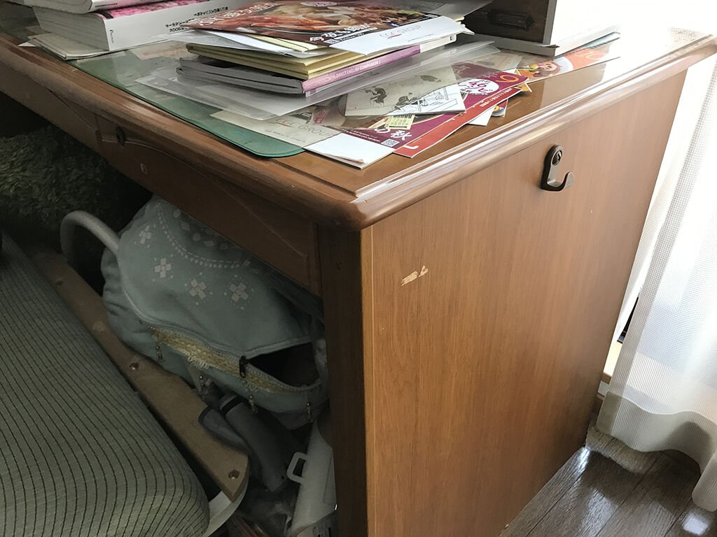 お引っ越し先での置き場に困っていてとリメイクのご相談をいただいた学習机