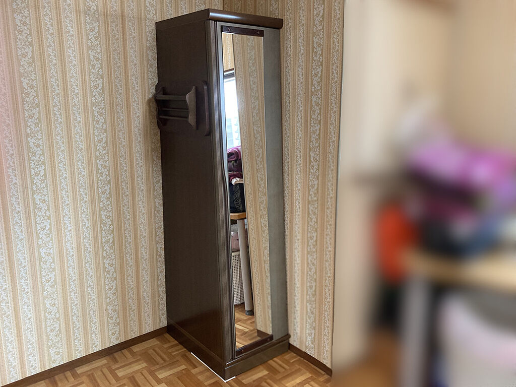 お客様のご実家に納品した収納付き姿見