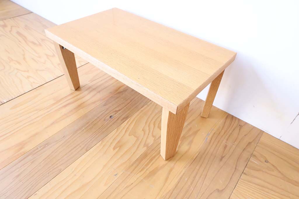 天板は脚を折りたたむことができる最小限のサイズでW600×D350に、高さはH290にしました