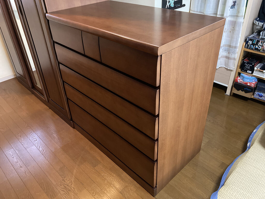 お客様のお家で家具のリメイクのお打ち合わせ