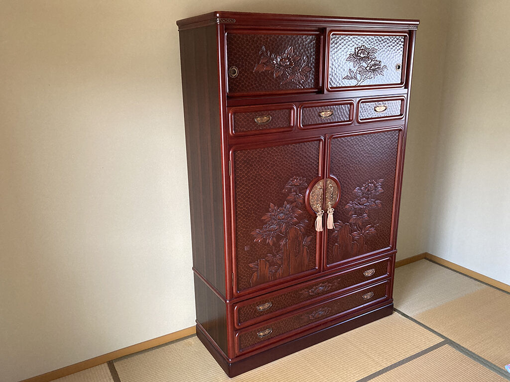 お客様と一緒に家具リメイクの案をご相談