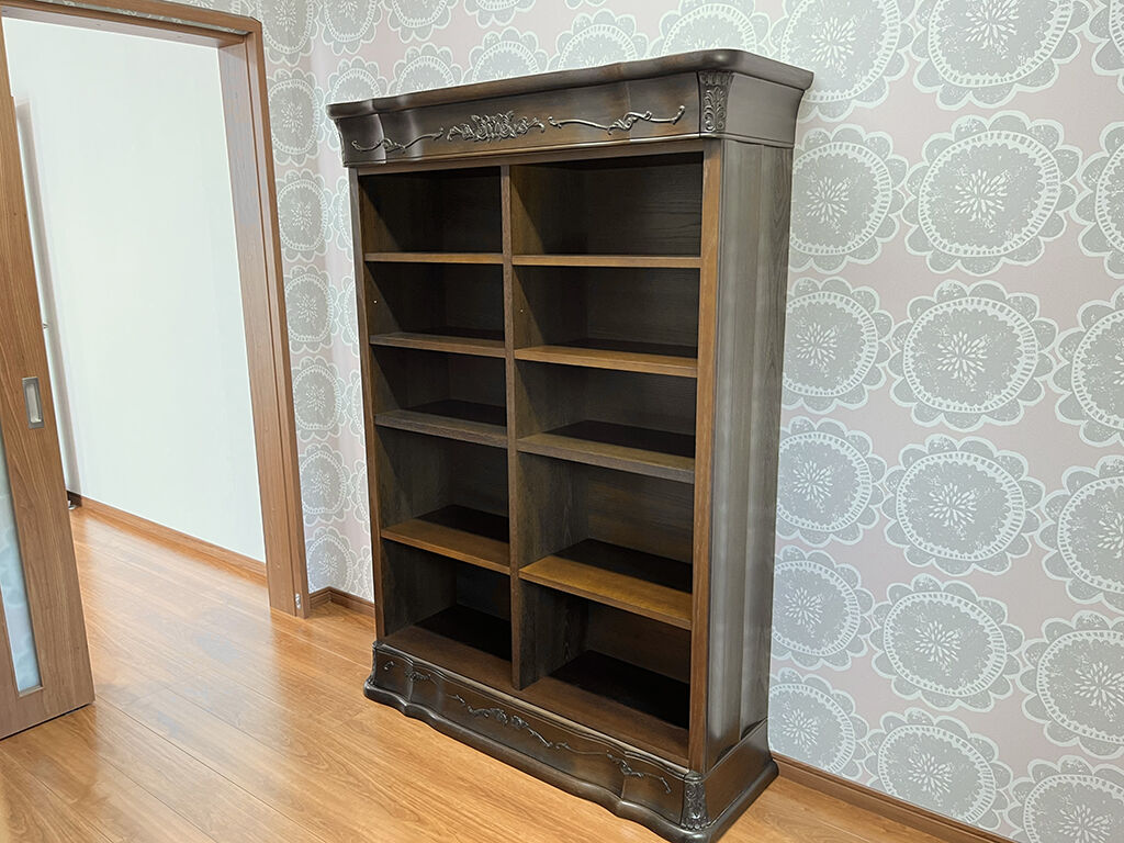 お客様のご新居に納品したリメイク後の本棚