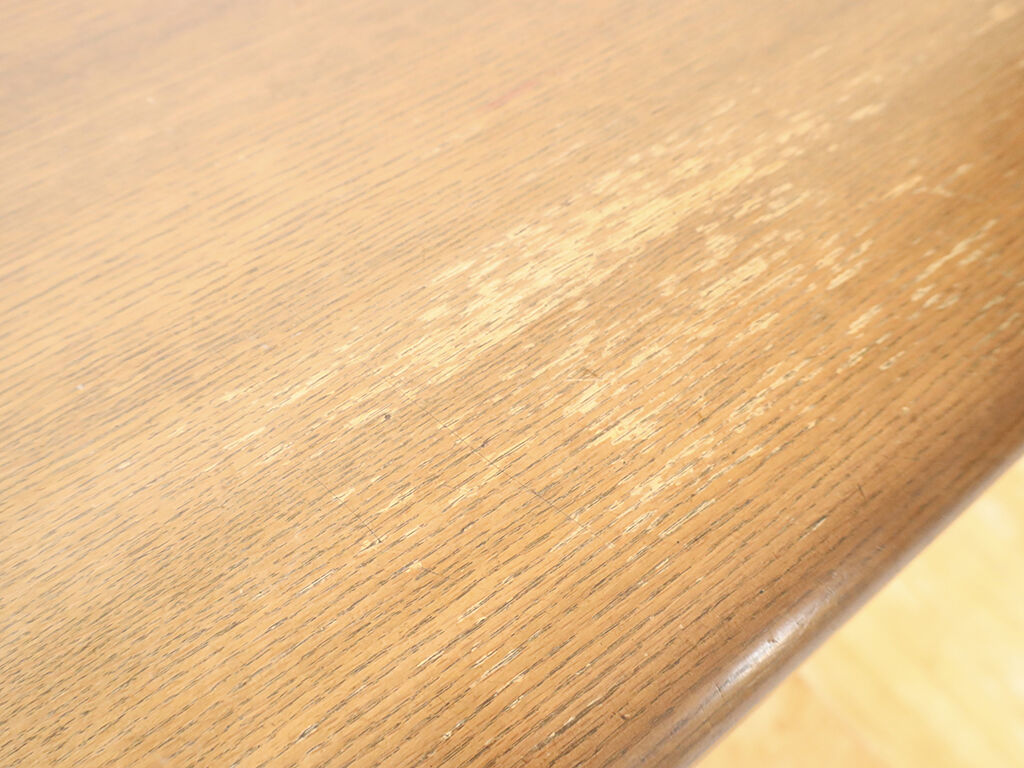 色褪せのあった天板
