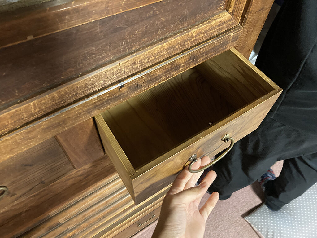 水屋の引き出し