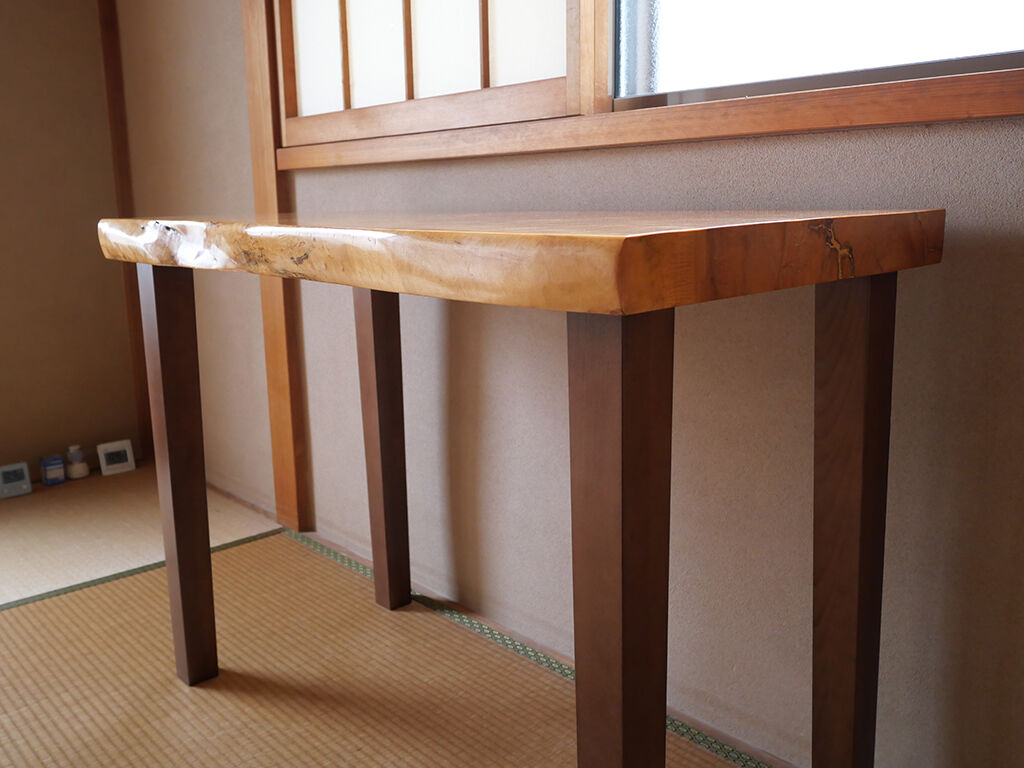 和風の内装にも似合うパソコンデスク