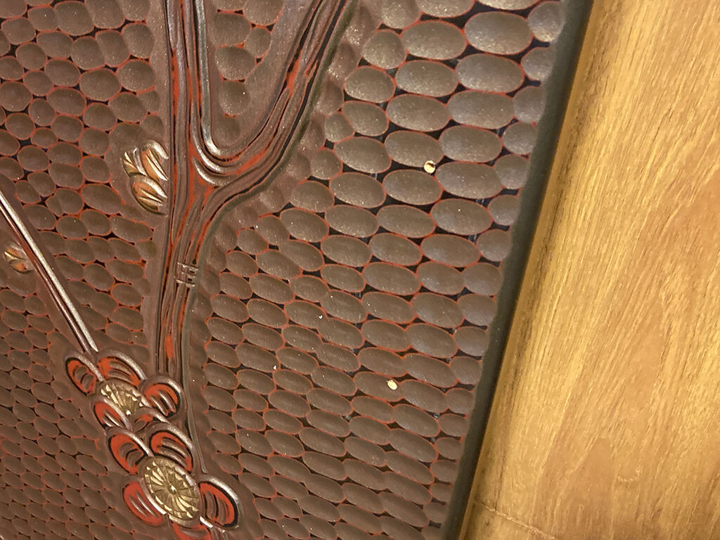 取っ手の金具跡