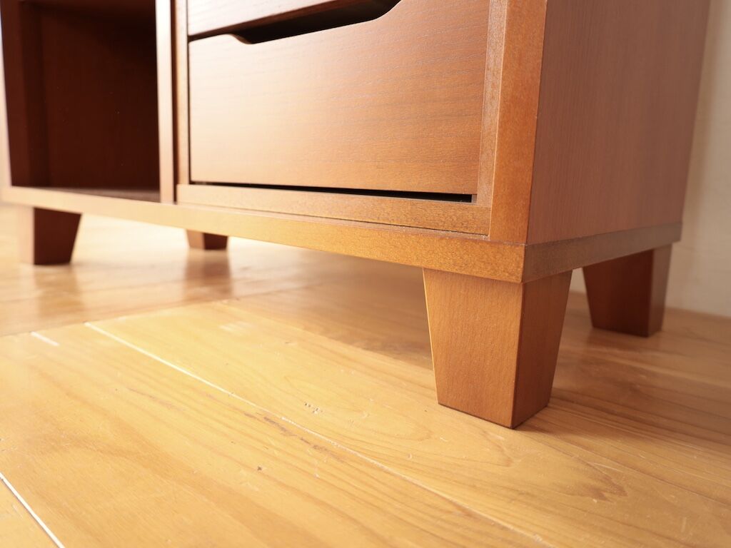 テーパーカットの角脚