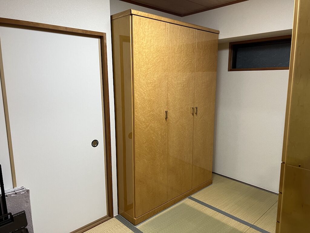 お客様のご旧居に置かれていた婚礼タンス