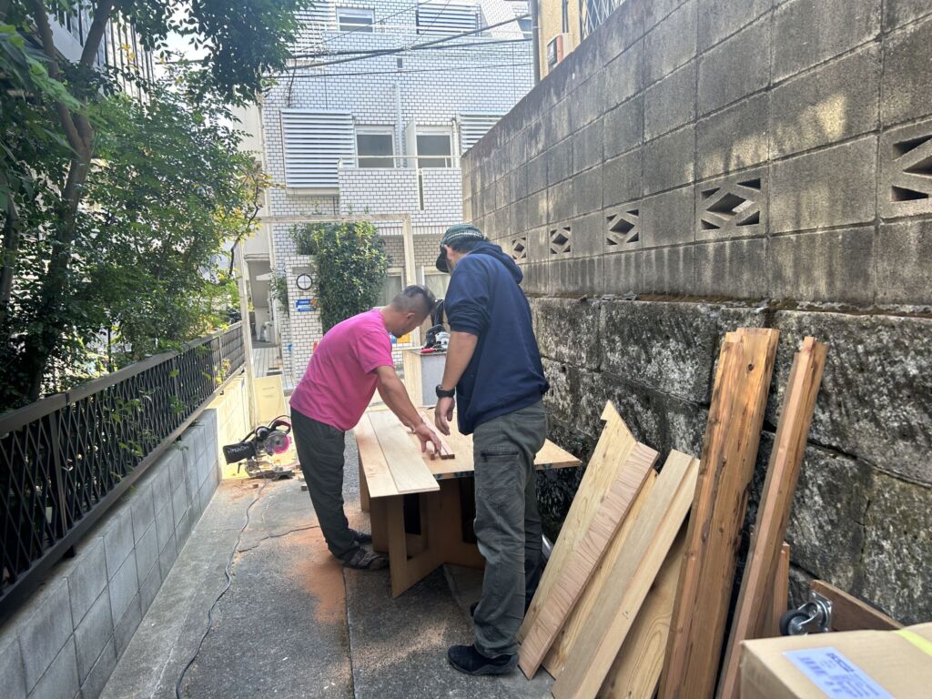 シモキタベース前