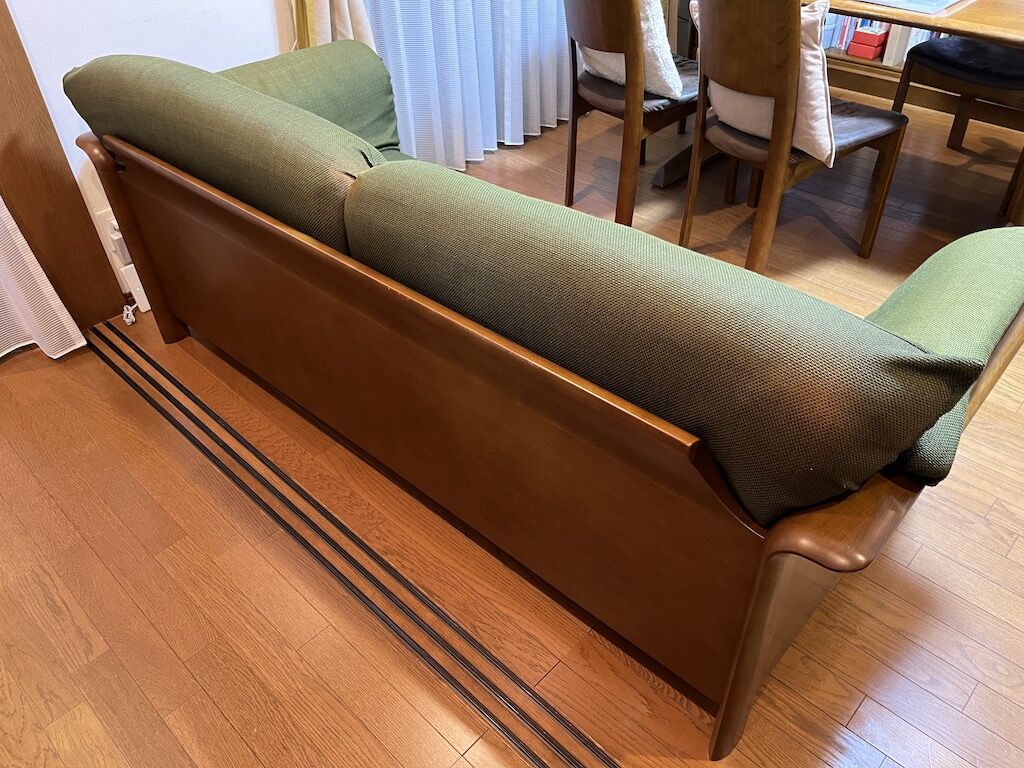 ソファの背面
